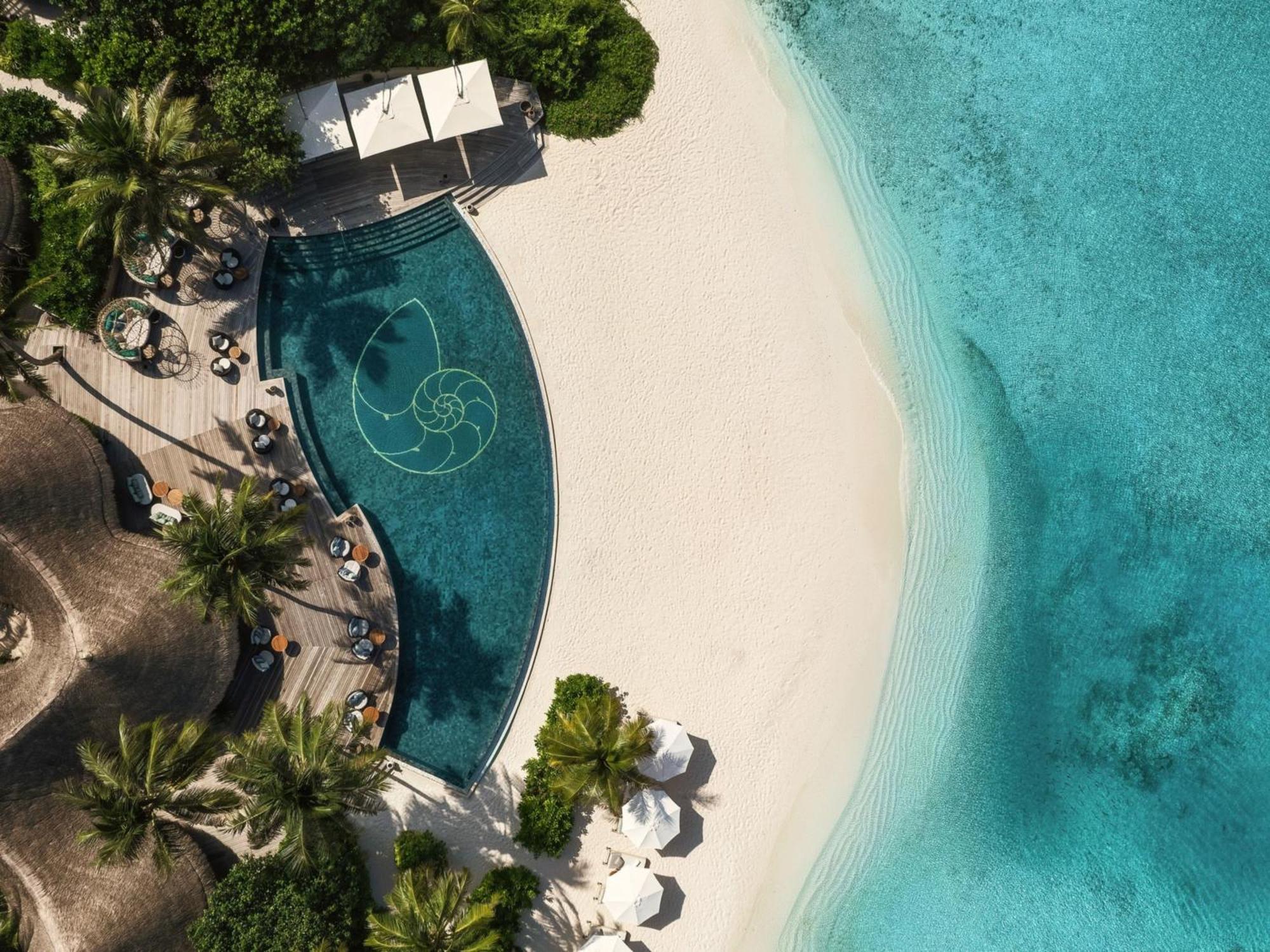 Hotel The Nautilus Maldives Kamadhoo Exteriér fotografie